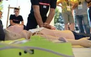 INITIATION AUX GESTES QUI SAUVENT