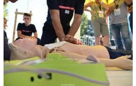 INITIATION AUX GESTES QUI SAUVENT